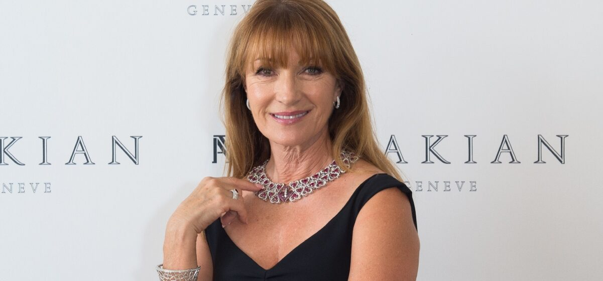 Jane Seymour, 72, shows off twin sons she gave birth to aged 44 – “handsome men”