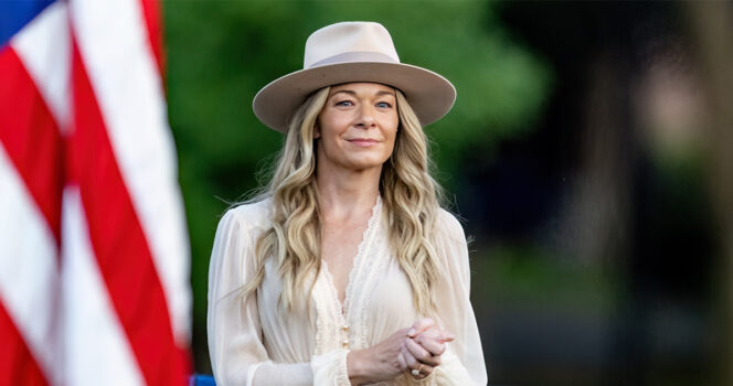 LeAnn Rimes’ tribute to Patsy Cline leaves fans in tears